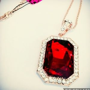 BETSEY JOHNSON CRYSTAL RUBY LONG CHAIN NECKLACE